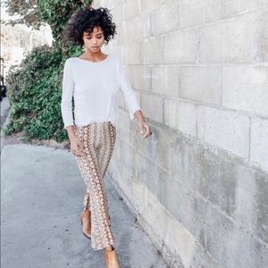 Novella royale the IRIS BELLS